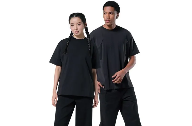 Diseño web de Totto Guatemala con productos organizados por categorías.